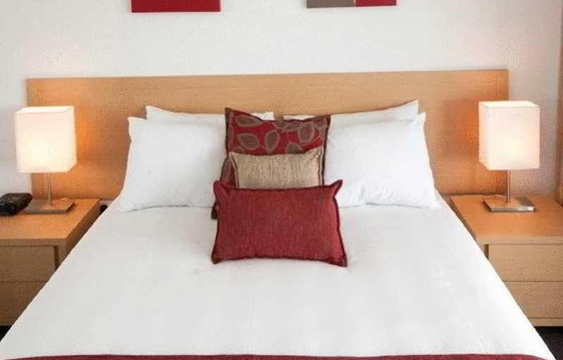 Edge Apartment Hotel Rockhampton Extérieur photo